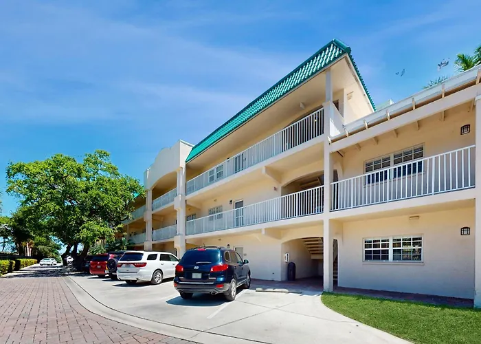 The Palm Bay Club Unit 311