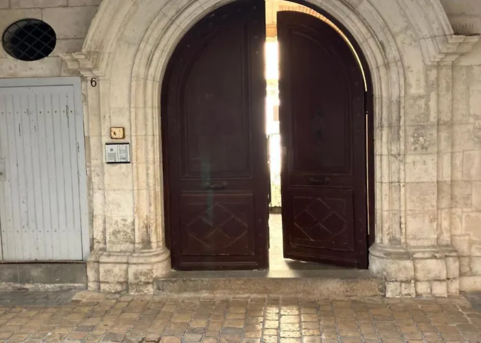 Chambre dans Hôtel Particulier 18e siècle Hyper Centre La Rochelle