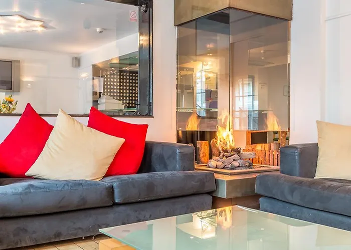 La Reserve Hotel