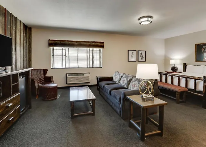 Big Cabin Hotels