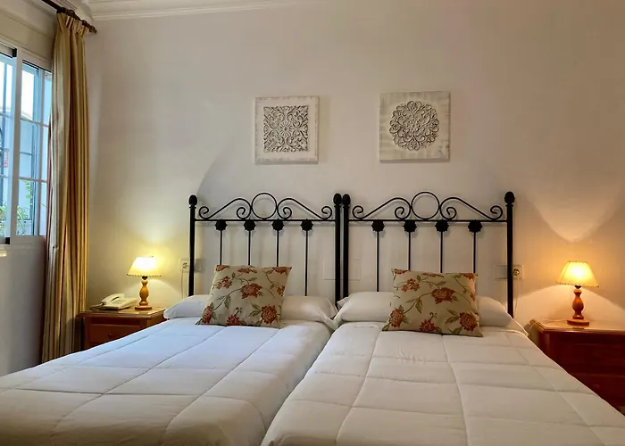 Hotels in Osuna