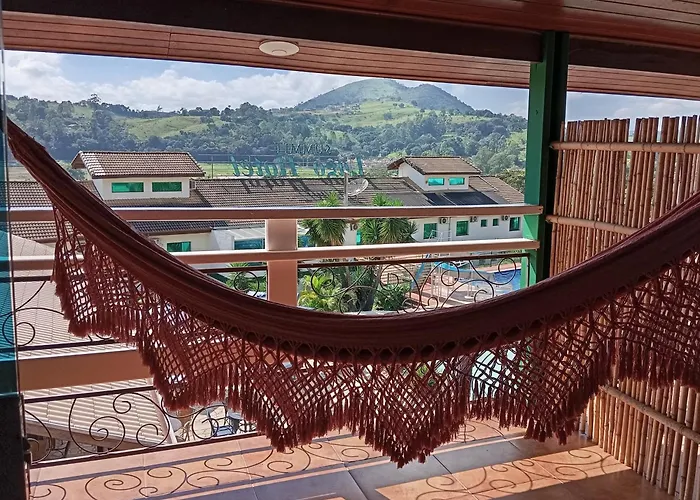 Summit Lago Hotel