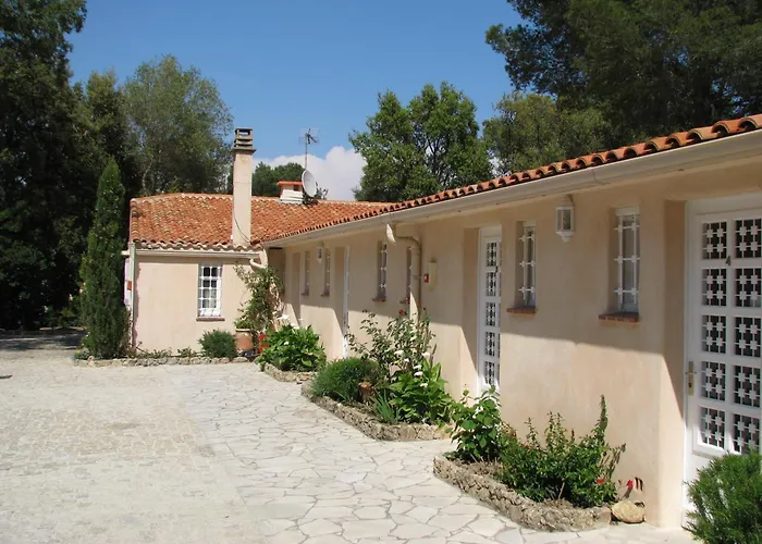 Athéna STUDIOS Saint Aygulf