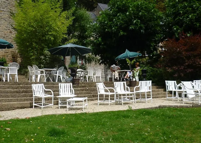 Combourg Hotels