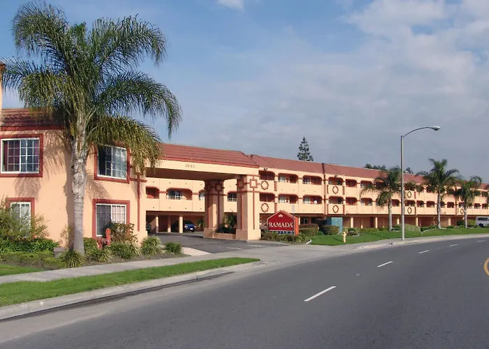 Ramada By Wyndham Ontario Airport & Convention Center