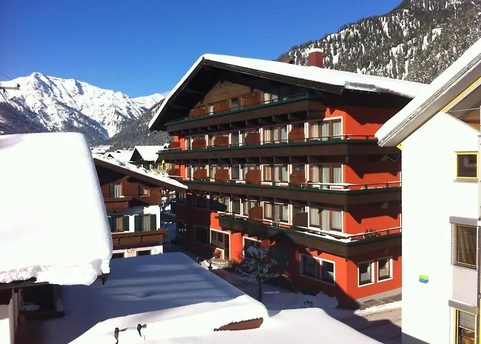 Hotel Tiroler Adler - Bed And Breakfast Waidring