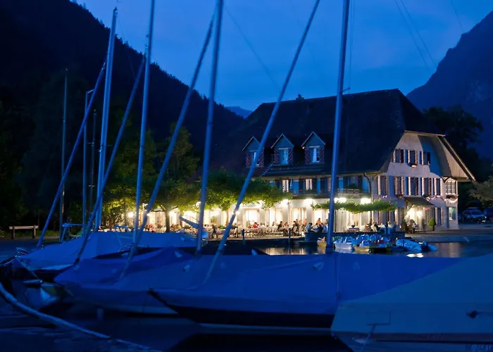 Neuhaus Golf- & Strandhotel Unterseen