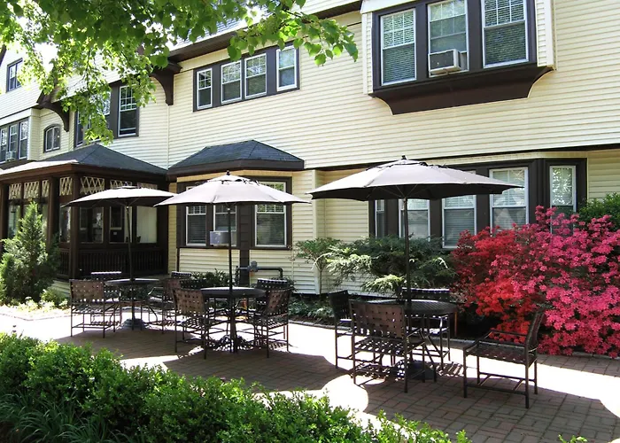 Longwood Inn Brookline