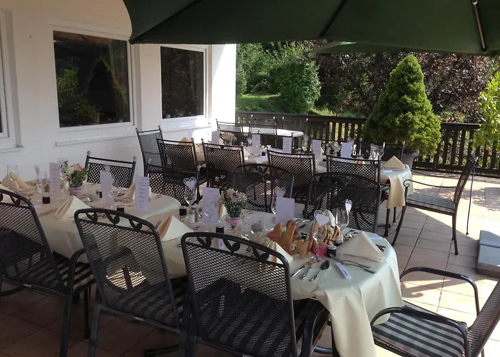 Hotel Restaurant Ferienwohnungen ALPENHOF Übersee