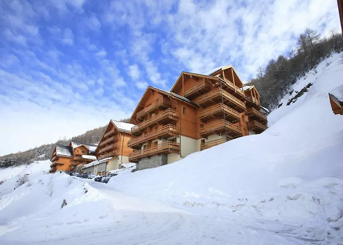 Résidence Odalys Le Hameau et les Chalets de la Vallée d'Or Valloire