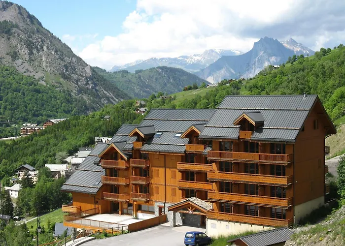 Résidence Odalys Le Hameau et les Chalets de la Vallée d'Or Valloire