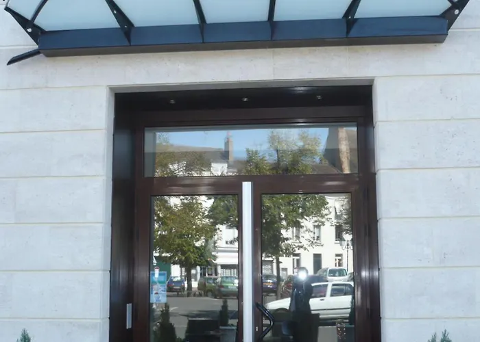 Montargis Hotels