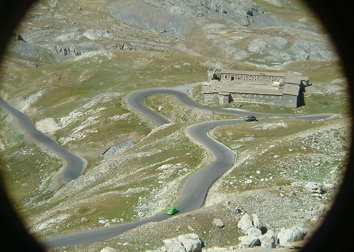 Jausiers Hotels