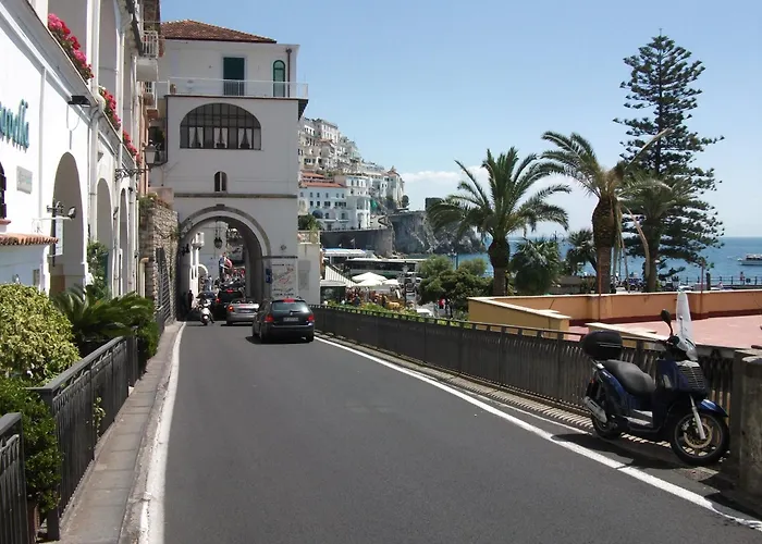 Holidays Baia D'Amalfi