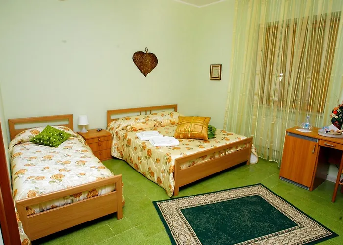 Luana Inn Holiday