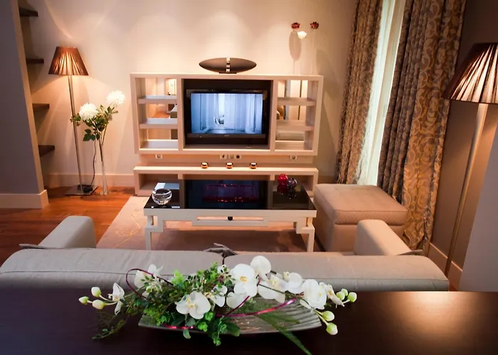 Nexus Valladolid Suites&Hotel