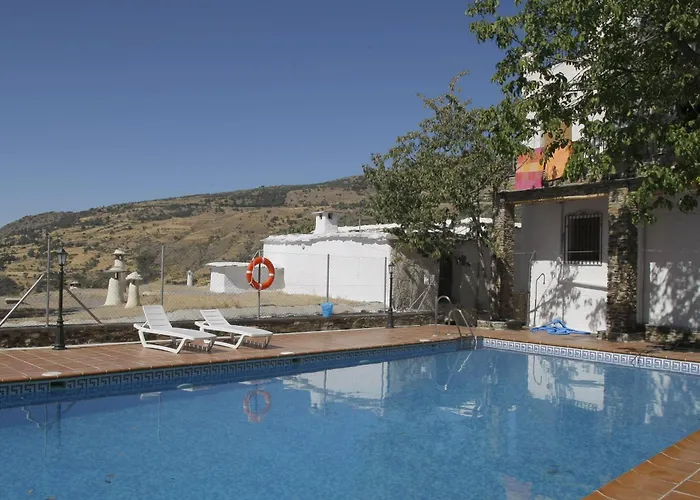 Hostal Rural Poqueira