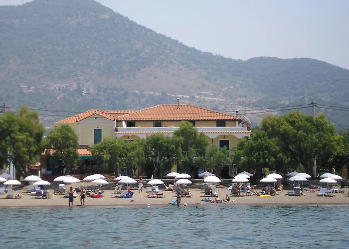 Hotels in Petra (Lesbos)