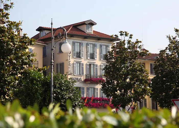 Intra Hotels
