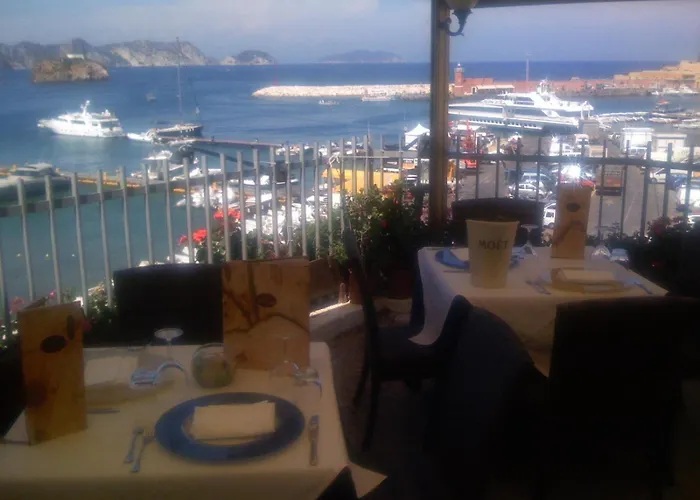Hotel La Baia Ponza