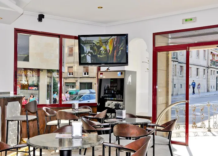 Hostal Cafetería La Rotonda Ourense