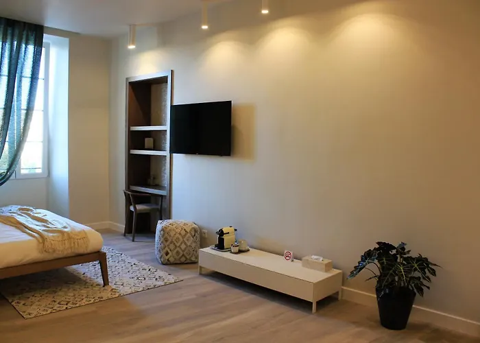 Les Suites Massena Nizza