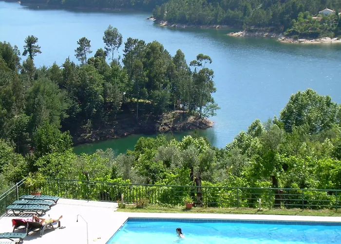 Hotel Lagoa Azul Do Gerês