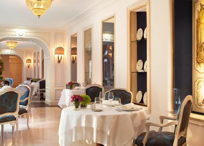 Luxury Hotels in Chantilly