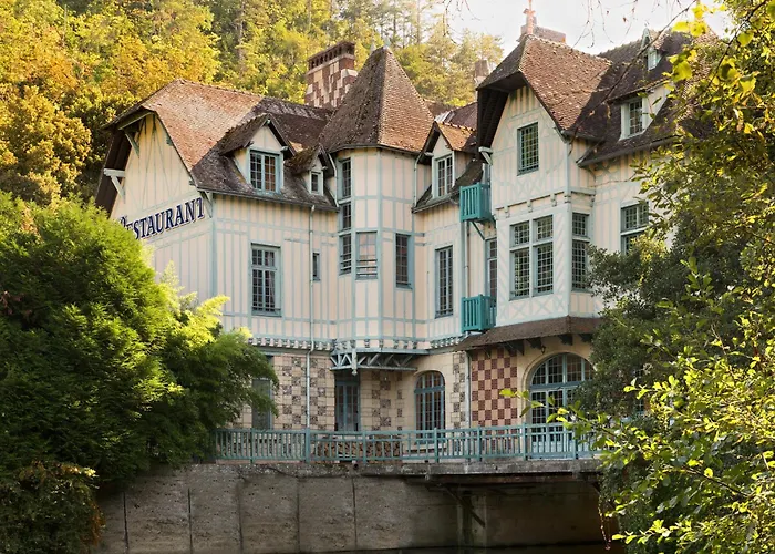 Connelles Hotels