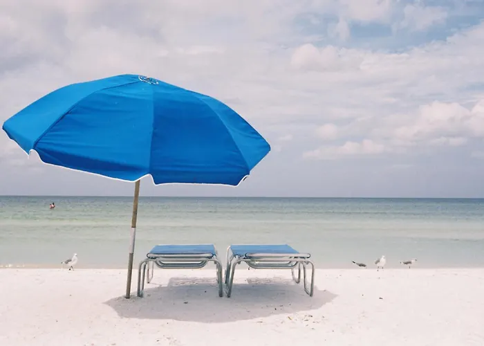 Tropical Beach Resorts - Sarasota Siesta Key