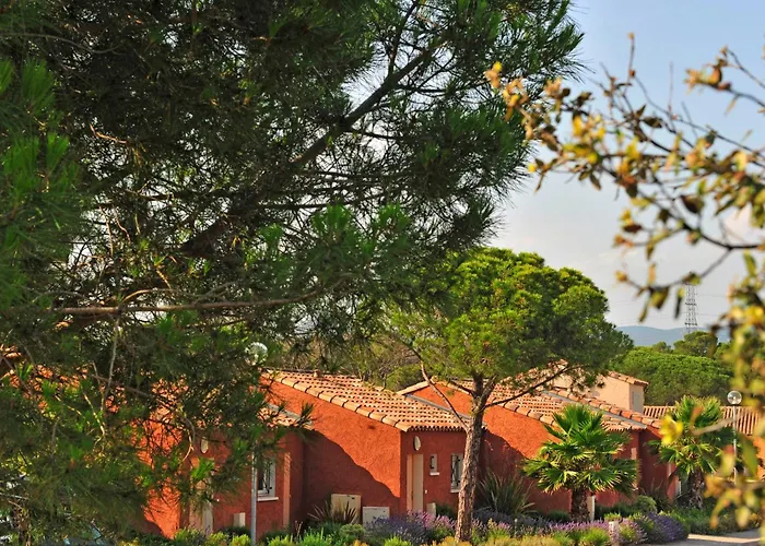 Résidence Goélia Le Village Azur Puget-sur Argens