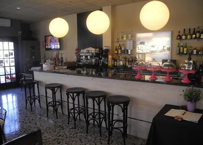Hostal Fonda Montserrat