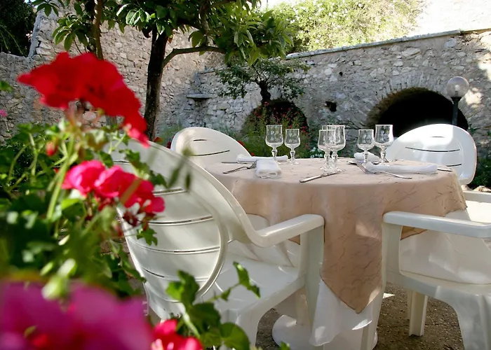 Hotel Les Geraniums à Le Barroux