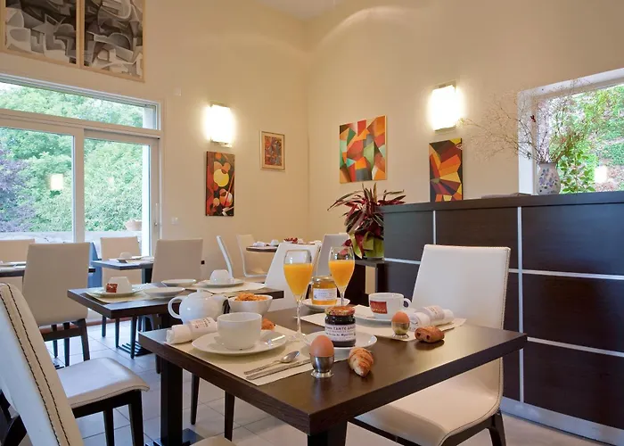 Hotels in Lapalisse