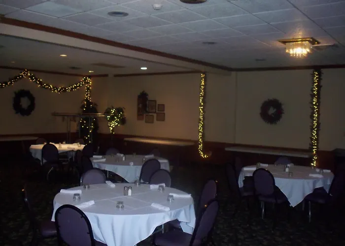 Gladstone Inn And Suites Jamestown