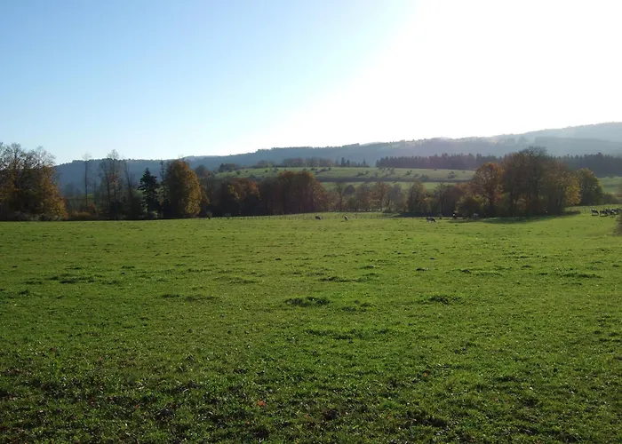 Hôtels à Orchamps-Vennes
