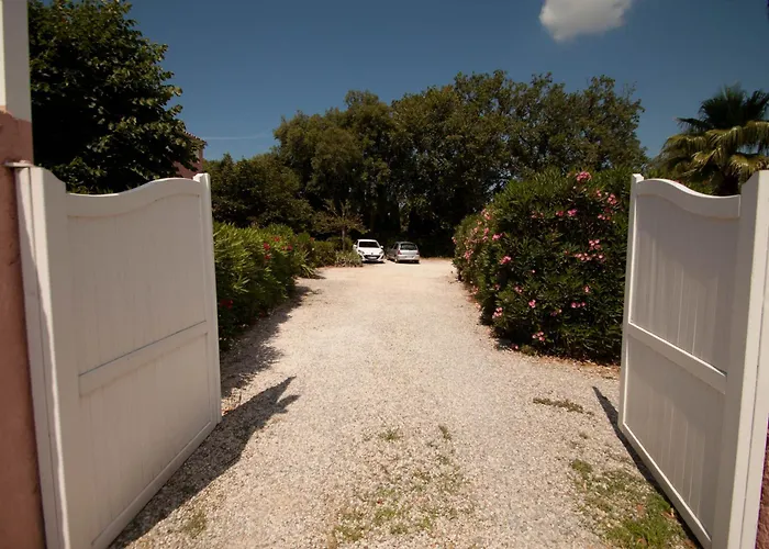 Chambres d'Hôtes Le Mas du Bijou Bleu Puget-sur Argens