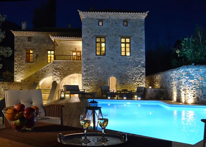 Hotels in Leonídion