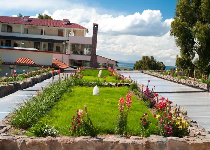 Taypikala Lago Chucuito