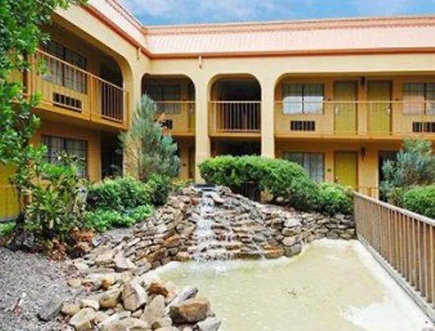 Days Inn By Wyndham Southaven Ms