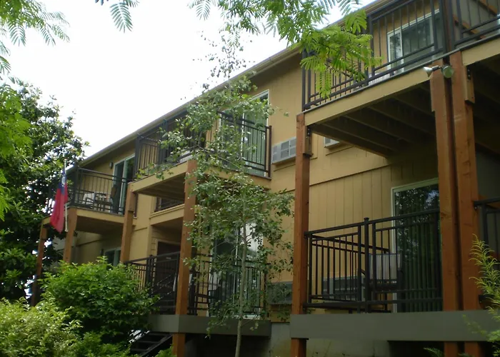 Lewis River Inn Woodland
