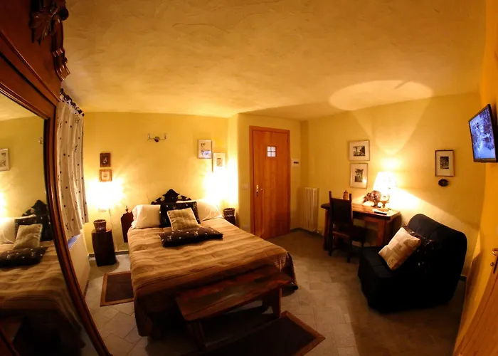 Maison Du-Noyer Chambres Et Tables D'Hotes Aosta