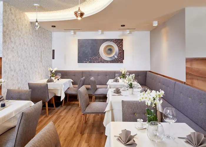 Hotel Paradies Dorf Tirol