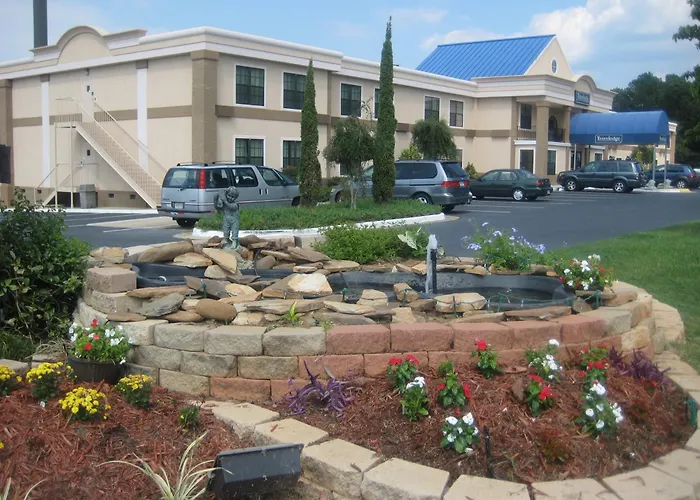 Travelodge By Wyndham Perry National Fairgrounds Area I-75