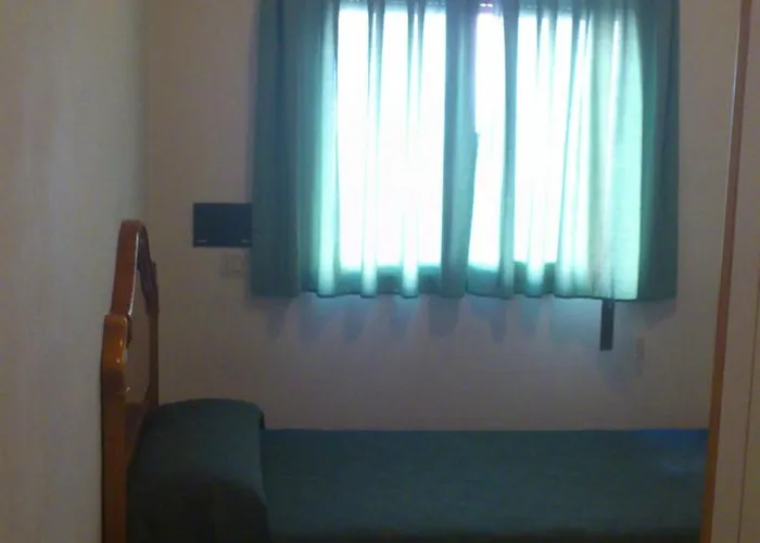 Hostal Juanito Mostoles