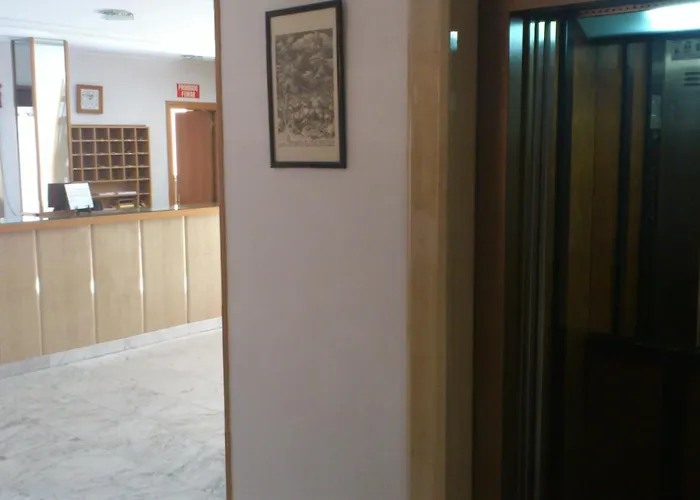 Hostal Juanito Mostoles