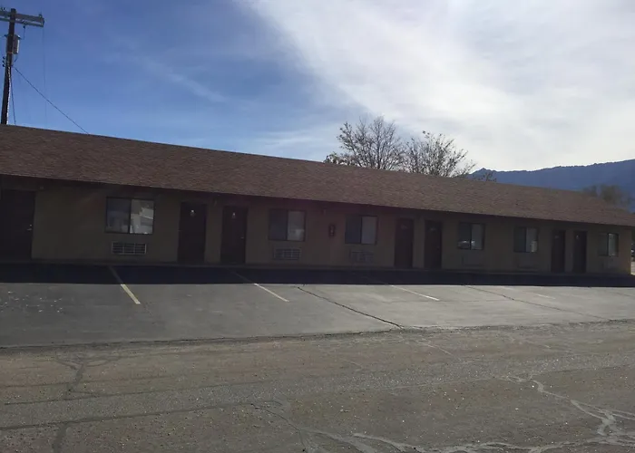 Portal Motel Lone Pine