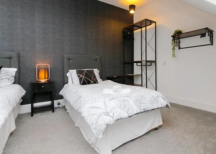 Forres Hotels