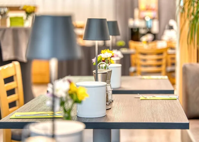 Hotels in Budenheim