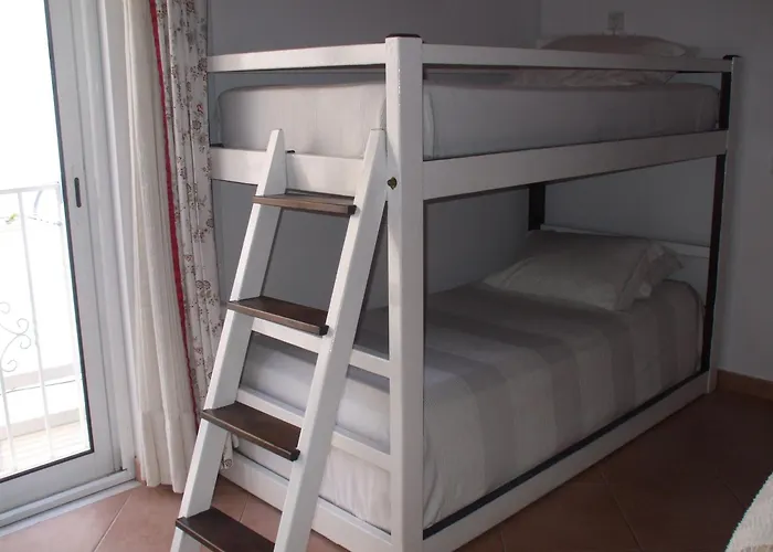 Dinas Guesthouse